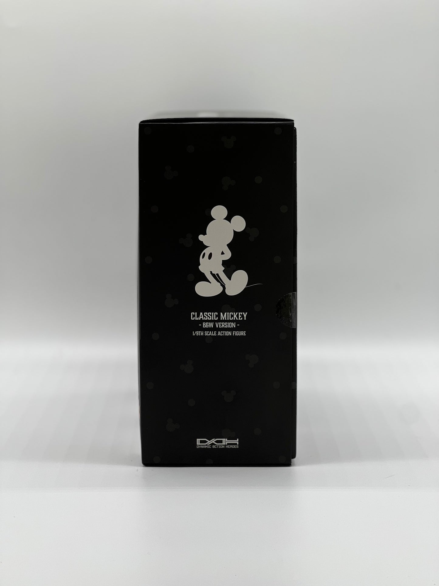 Disney Mickey DAH - 050SP Classic Mickey B&W Version 2021 Exclusive 1/9TH Scale Action Figure