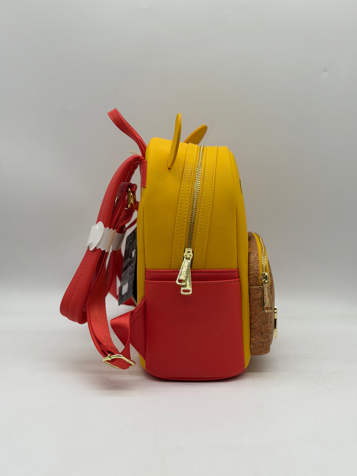 Disney Winnie The Pooh Pin Display Pooh Bear Mini Backpack With Pin
