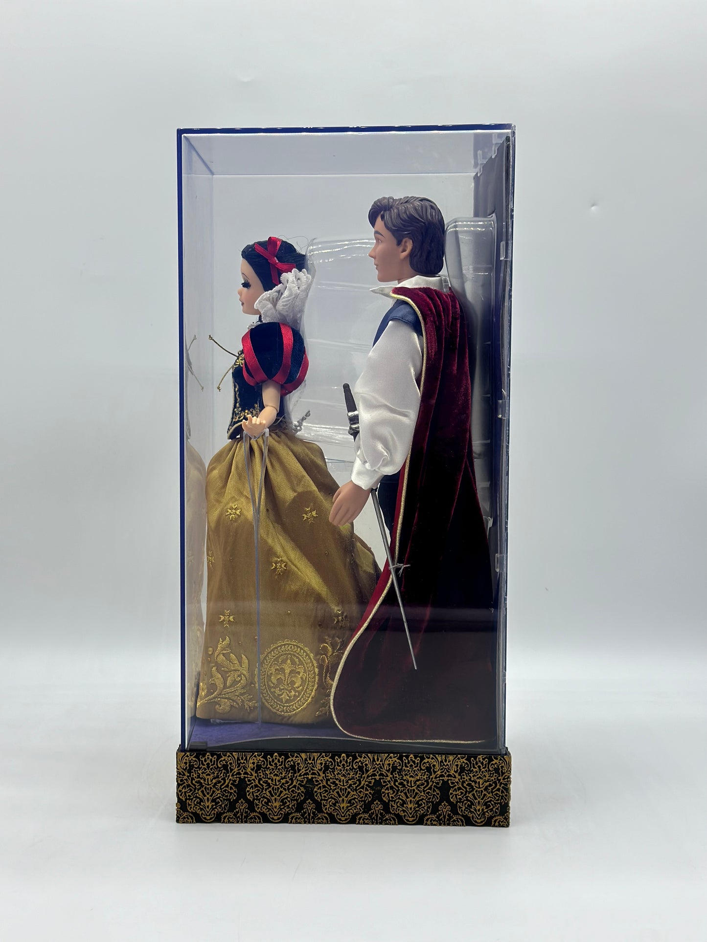 Disney Fairytale Designer Collection Snow White And The Prince Limited Edition Doll Set