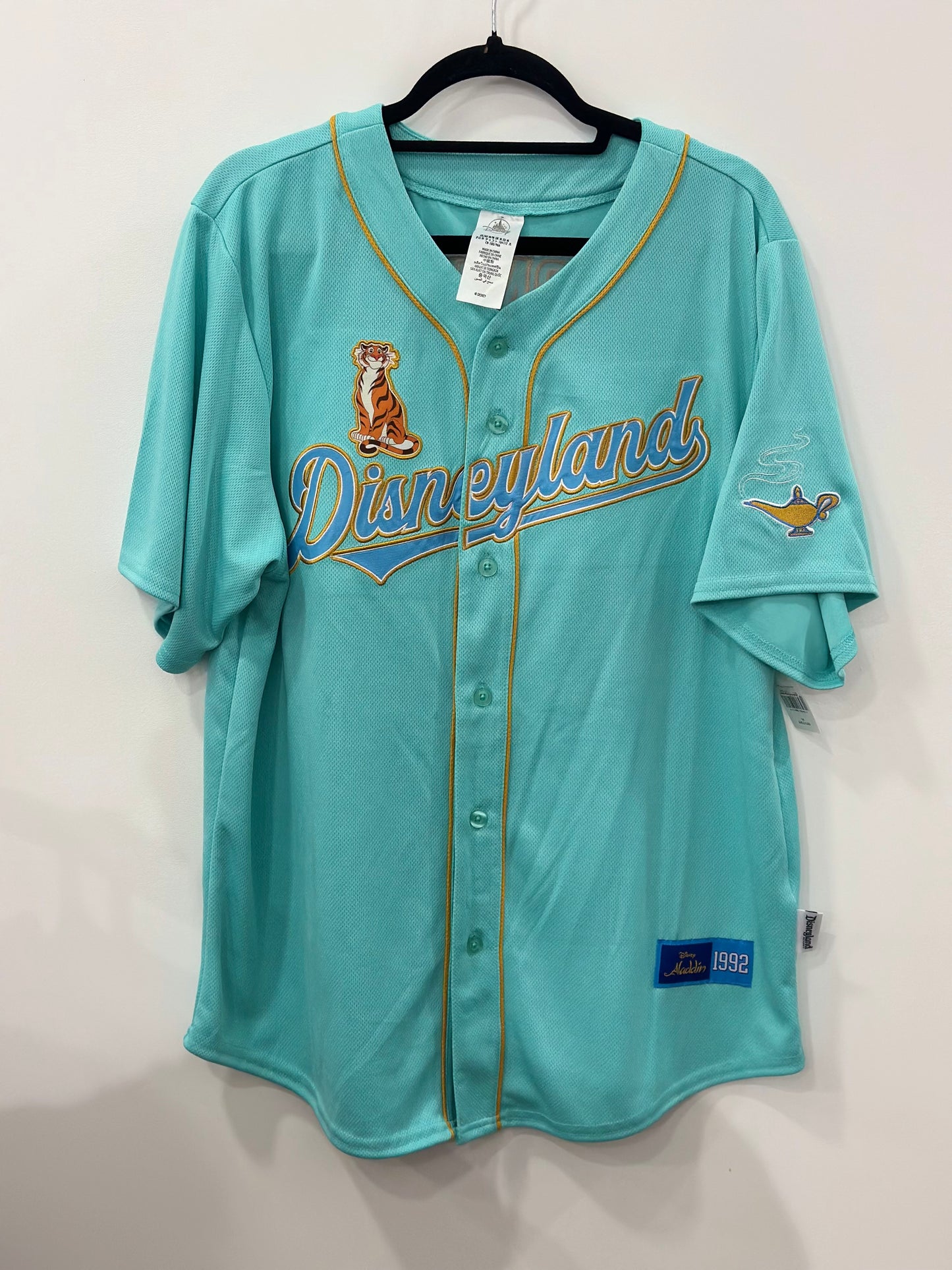 Disney Aladdin Jasmine Baseball Shirt Medium