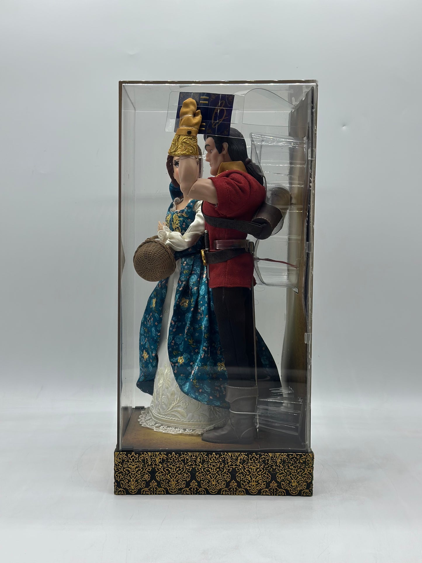 Disney Fairytale Designer Collection Belle And Gaston Limited Edition Doll Set