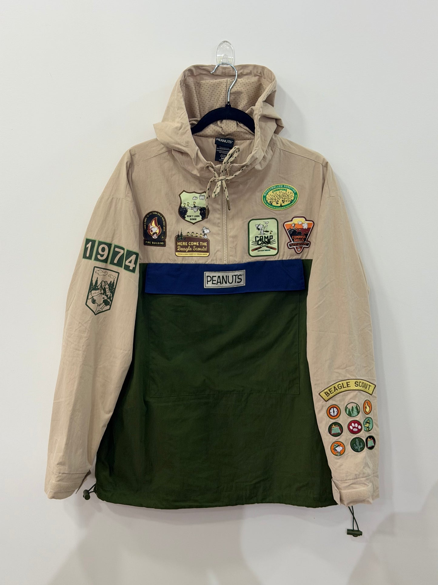 Peanuts Beagle Scout Color Block Windbreaker Snoopy Large