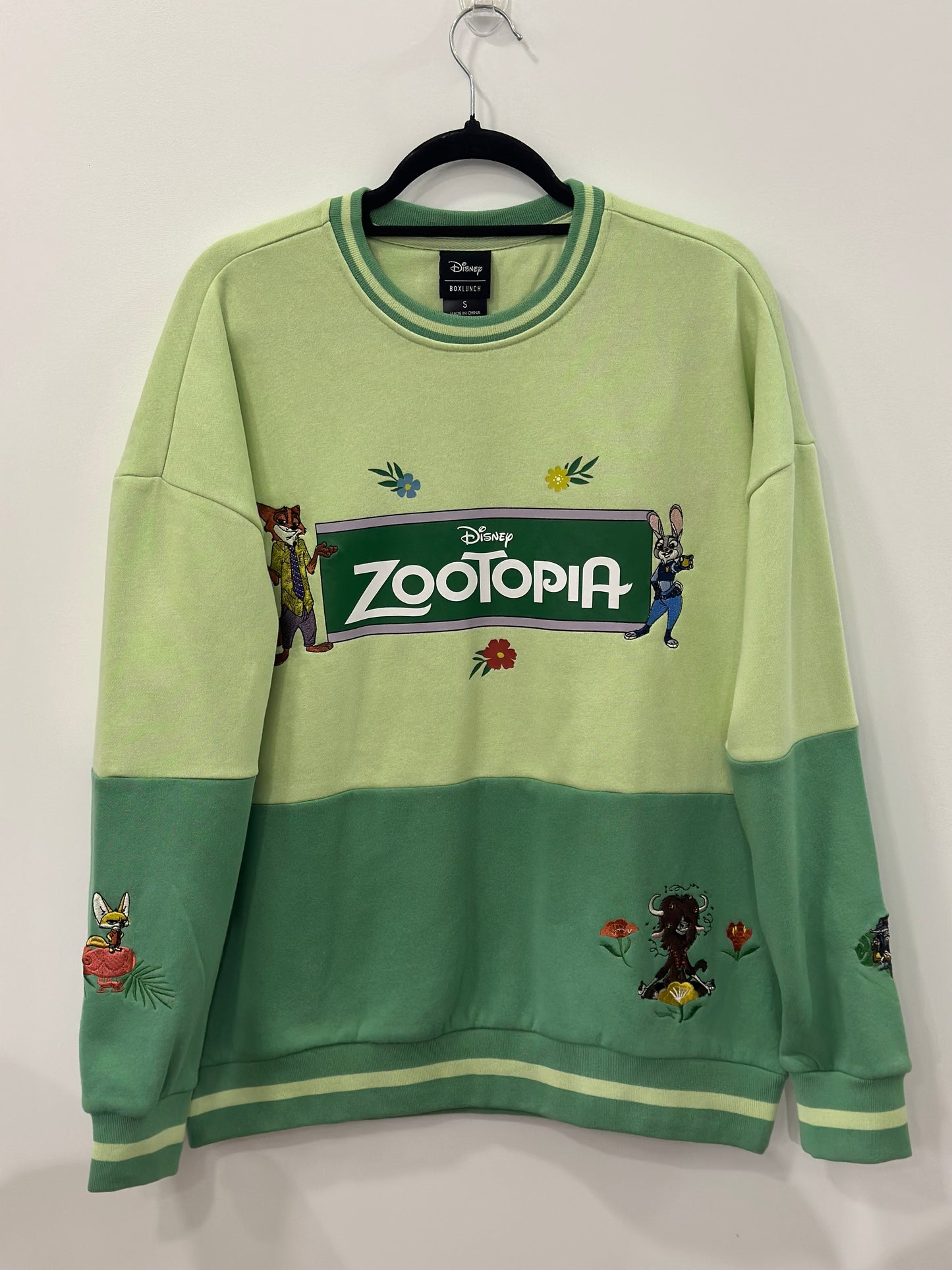 Disney Zootopia Embroidered Icons Panel Crewneck Small