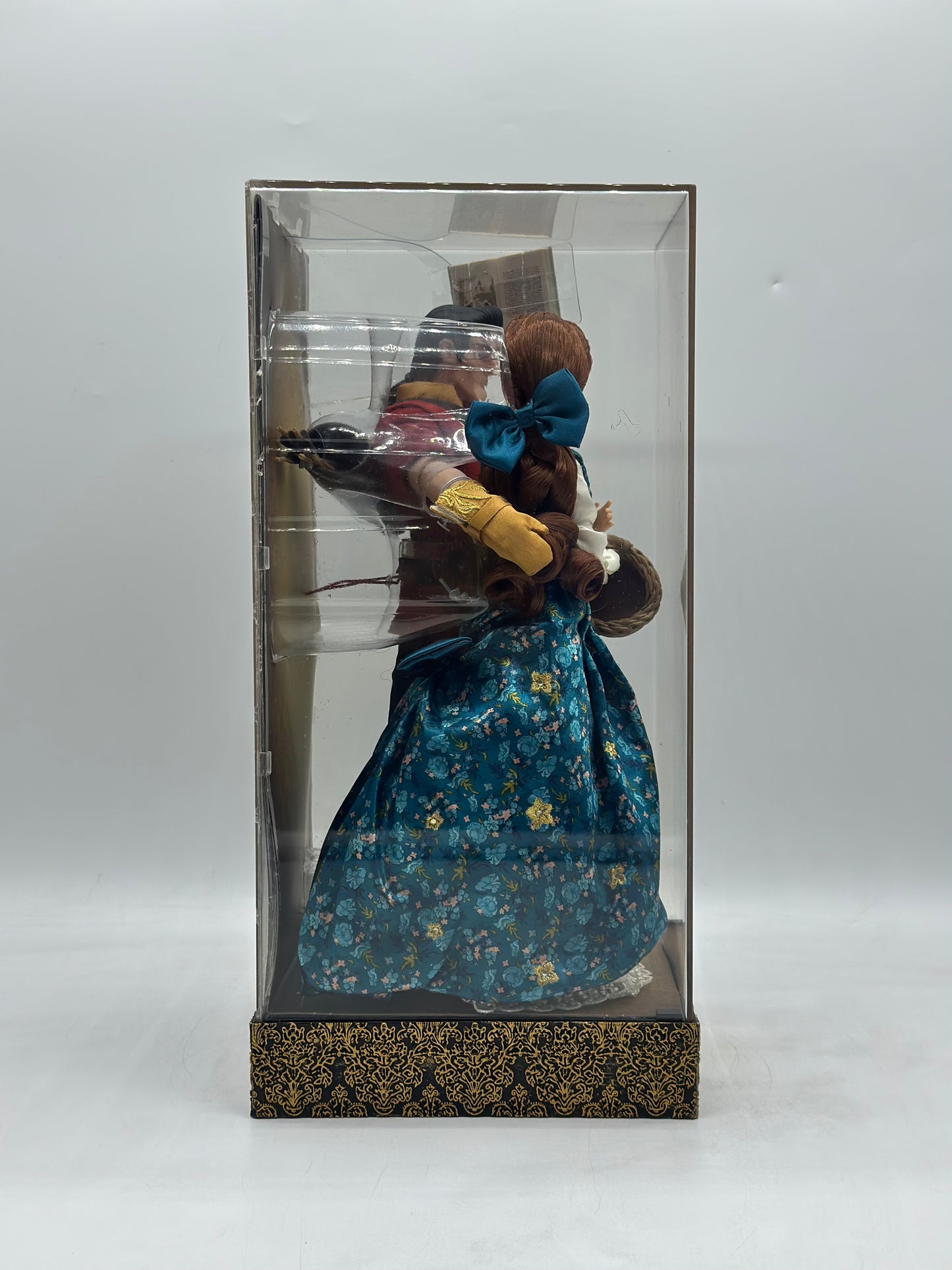 Disney Fairytale Designer Collection Belle And Gaston Limited Edition Doll Set