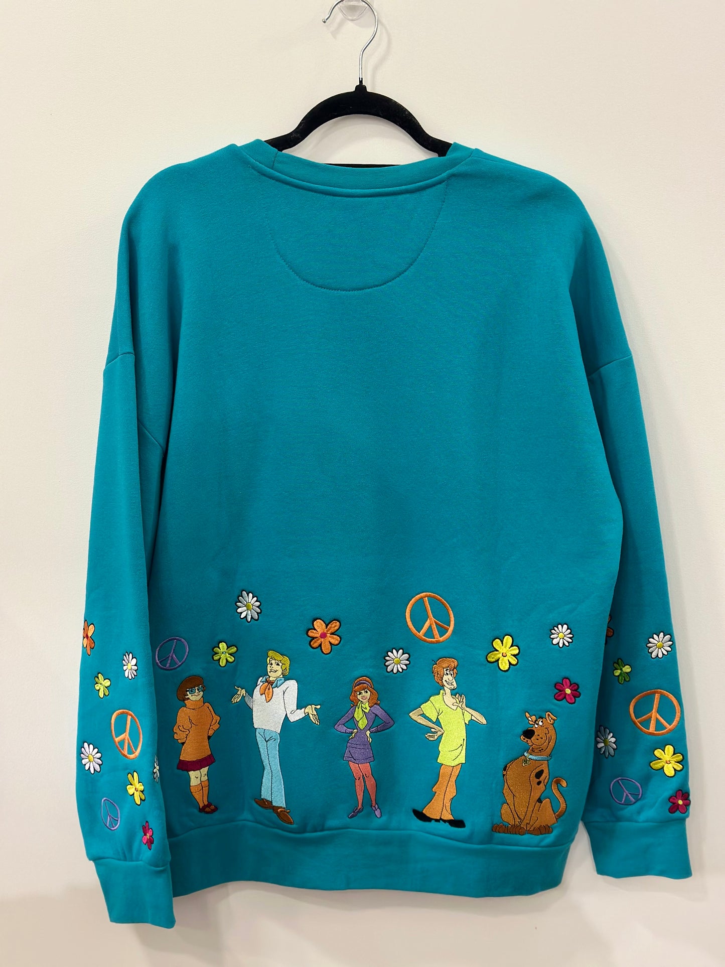 Scooby Doo Mystery Gang Embroidered Crewneck Medium