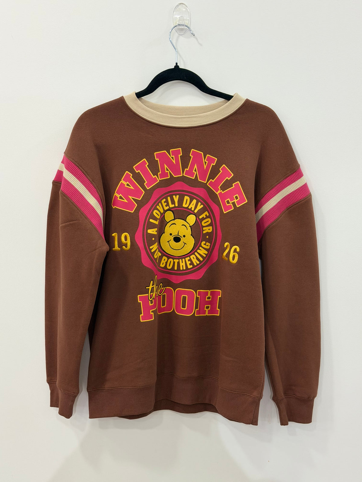 Disney Winnie The Pooh Vintage Badge Crewneck Medium